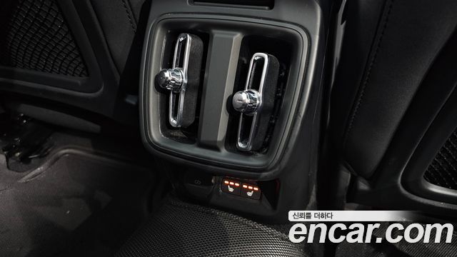 Polestar Polestar 2 2023 — photo 30