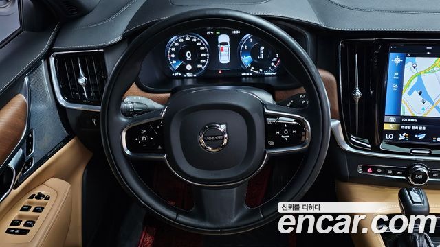 Volvo S90 2019 — photo 13