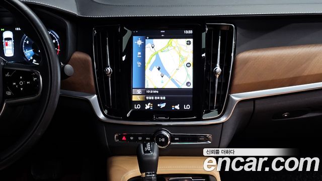 Volvo S90 2019 — photo 15