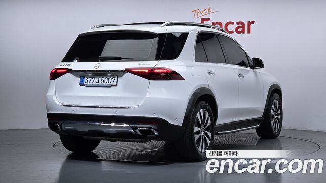 Mercedes-Benz GLE-Class 2025 — photo 2