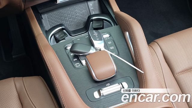 Mercedes-Benz GLE-Class 2025 — photo 25