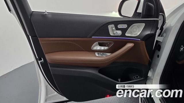 Mercedes-Benz GLE-Class 2025 — photo 14