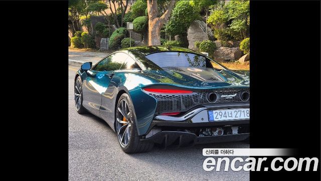 Mclaren Artura 2023 — photo 11