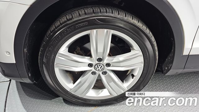 Volkswagen Tiguan 2020 — photo 5