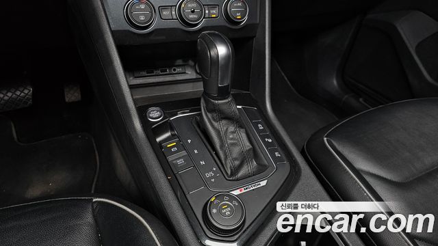 Volkswagen Tiguan 2020 — photo 9