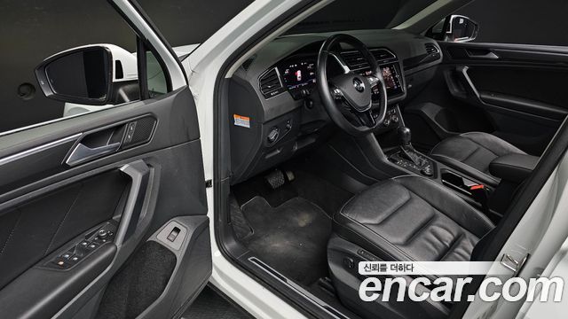 Volkswagen Tiguan 2020 — photo 10