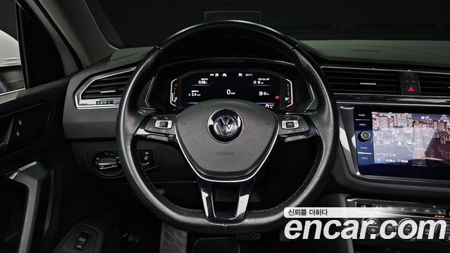 Volkswagen Tiguan 2020 — photo 13