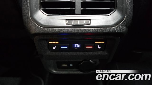 Volkswagen Tiguan 2020 — photo 25