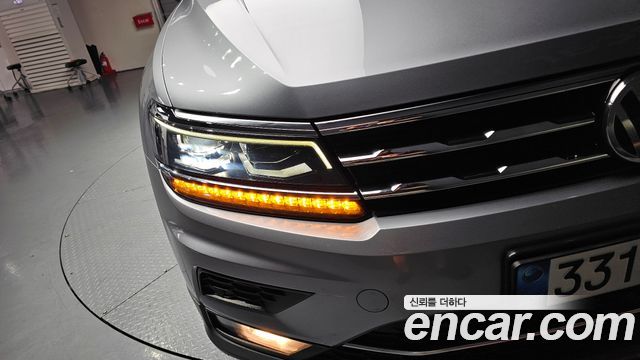 Volkswagen Tiguan 2020 — photo 8