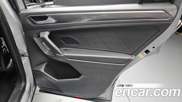 Volkswagen Tiguan 2020 — photo 15