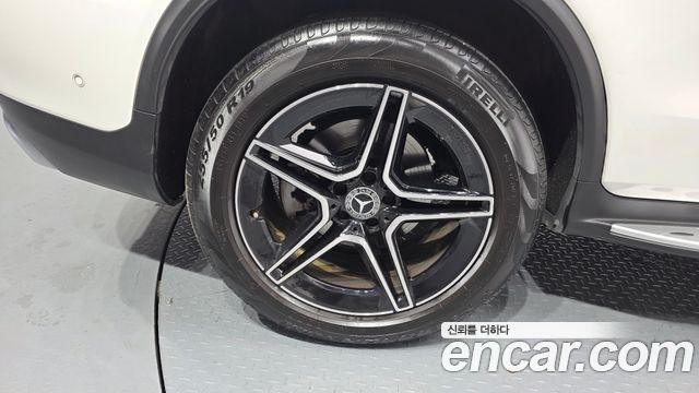 Mercedes-Benz GLC-Class 2023 — photo 5
