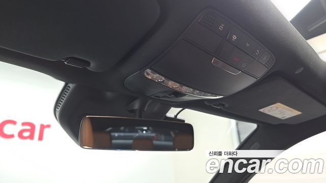 Mercedes-Benz GLC-Class 2023 — photo 24
