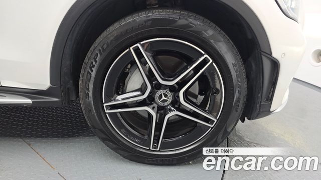 Mercedes-Benz GLC-Class 2023 — photo 7