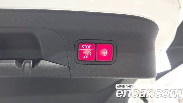 Mercedes-Benz GLC-Class 2023 — photo 32