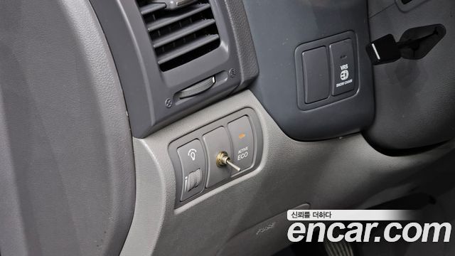 Kia Canival 2011 — photo 20