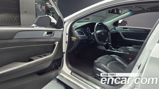 Hyundai Sonata 2017 — photo 13