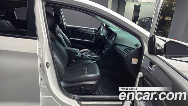 Hyundai Sonata 2017 — photo 17