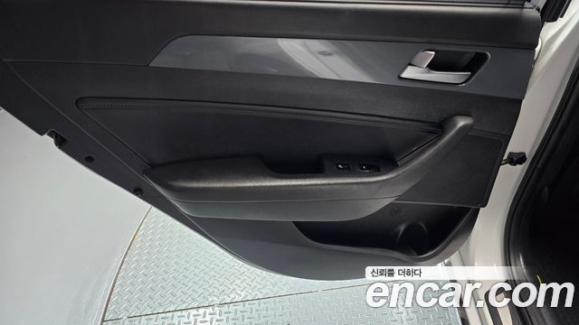 Hyundai Sonata 2017 — photo 15