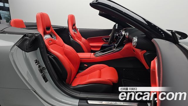 Mercedes-Benz SL-Class 2023 — photo 13
