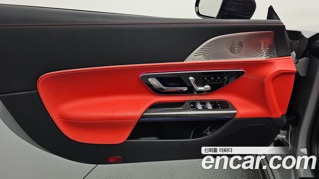 Mercedes-Benz SL-Class 2023 — photo 14