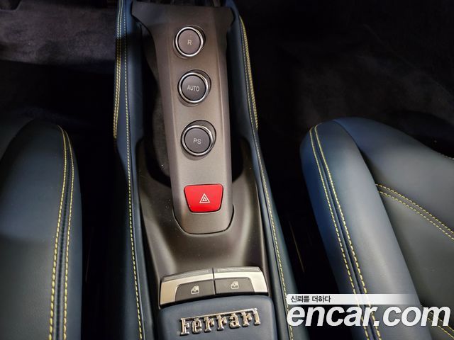 Ferrari 488 2018 — photo 14