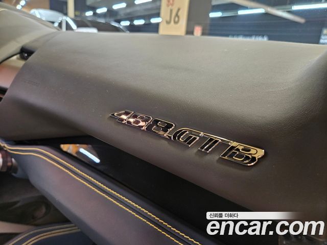 Ferrari 488 2018 — photo 19