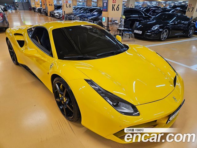 Ferrari 488 2018 — photo 20