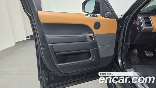 Land Rover Range Rover Sport 2021 — photo 14