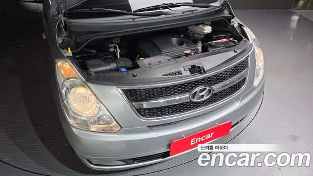 Hyundai Starex 2011 — photo 6