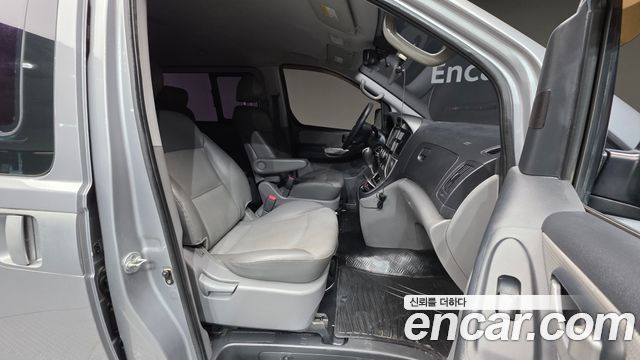 Hyundai Starex 2011 — photo 10