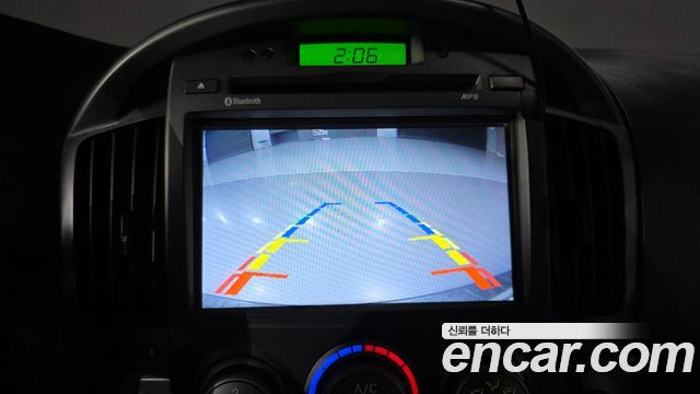 Hyundai Starex 2011 — photo 16