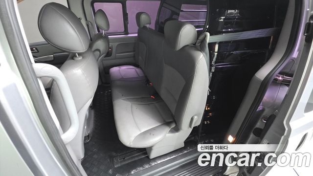 Hyundai Starex 2011 — photo 17