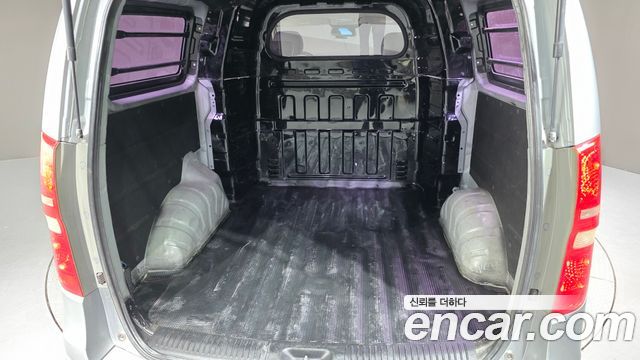 Hyundai Starex 2011 — photo 19