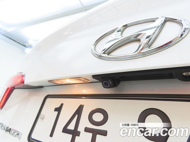 Hyundai Sonata 2017 — photo 17