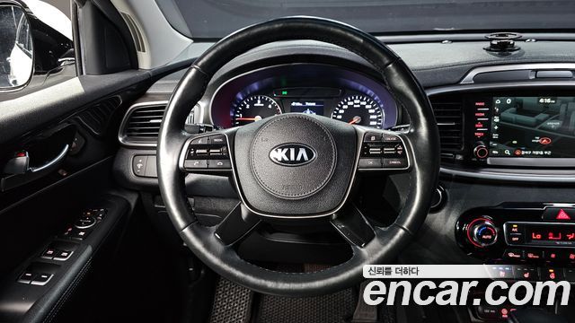Kia Sorento 2018 — photo 12
