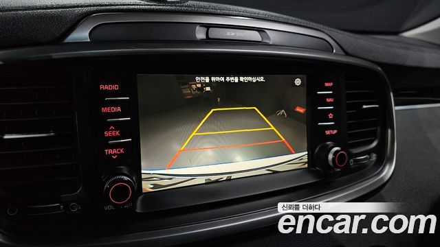 Kia Sorento 2018 — photo 14