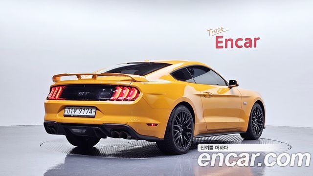 Ford Mustang 2019 — photo 2