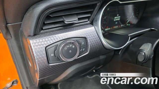 Ford Mustang 2019 — photo 23