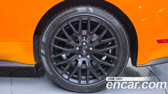 Ford Mustang 2019 — photo 7