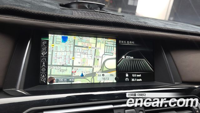 BMW 7-Series 2015 — photo 16