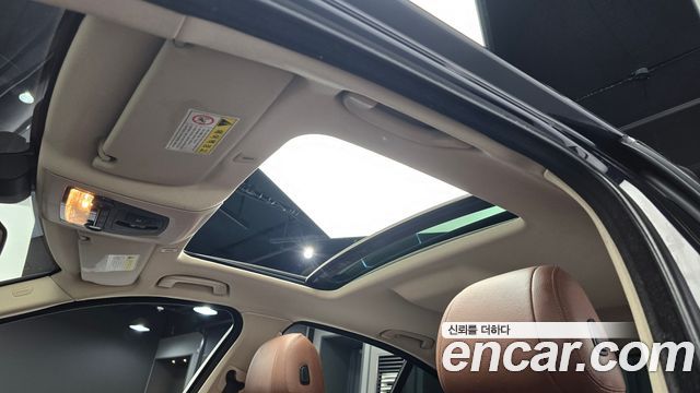 BMW 5-Series 2016 — photo 20
