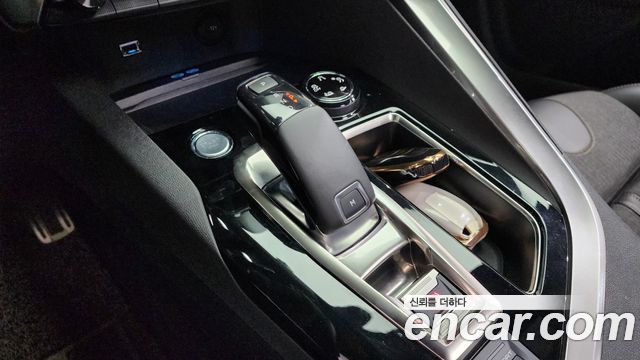 Peugeot 3008 2019 — photo 9