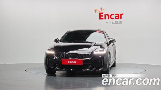 Kia Stinger 2023 — photo 3