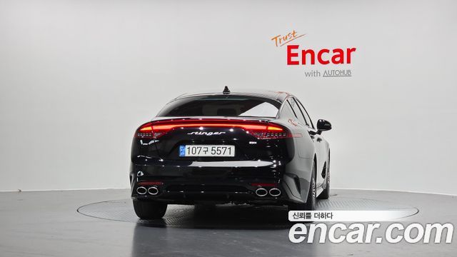 Kia Stinger 2023 — photo 4