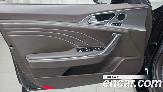 Kia Stinger 2023 — photo 14