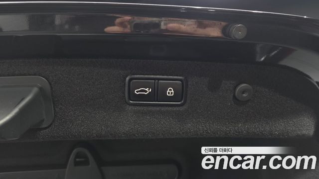 Genesis G70 2019 — photo 26