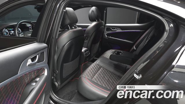 Genesis G70 2019 — photo 16