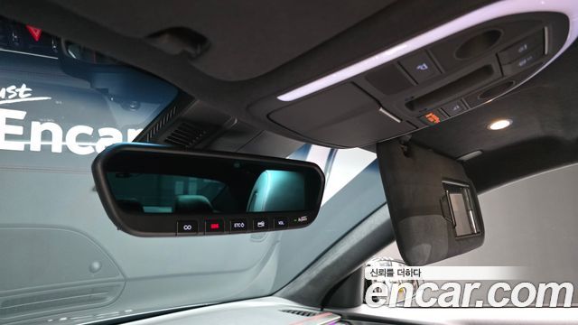 Genesis G70 2019 — photo 27