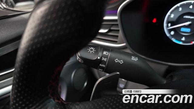 Genesis G70 2019 — photo 31