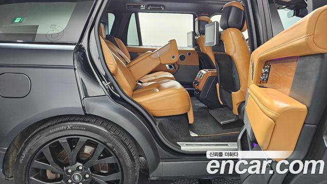 Land Rover Range Rover 2018 — photo 11